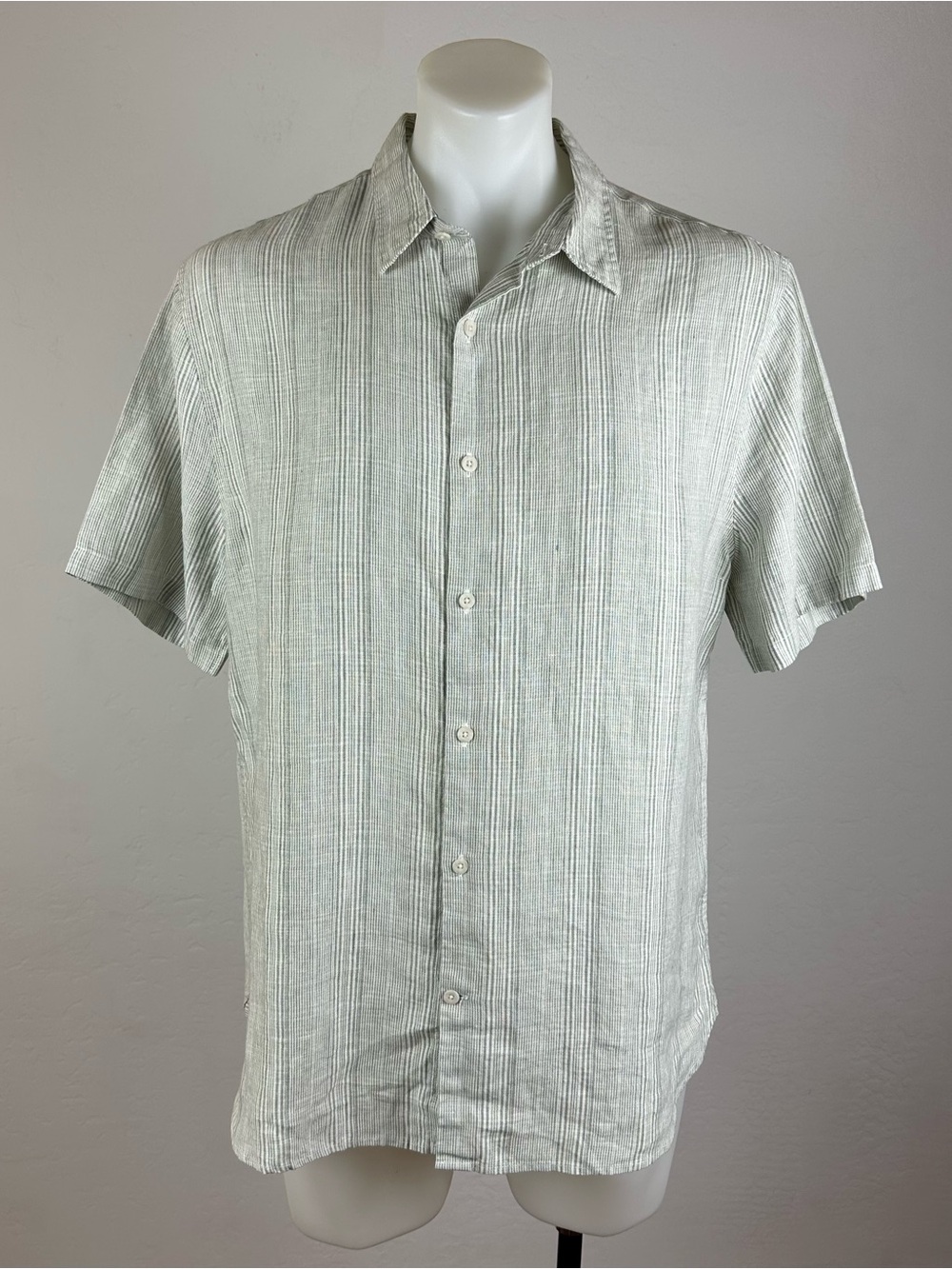 Vince 100% Hemp Men's Lightweight Button-Up Shirt
